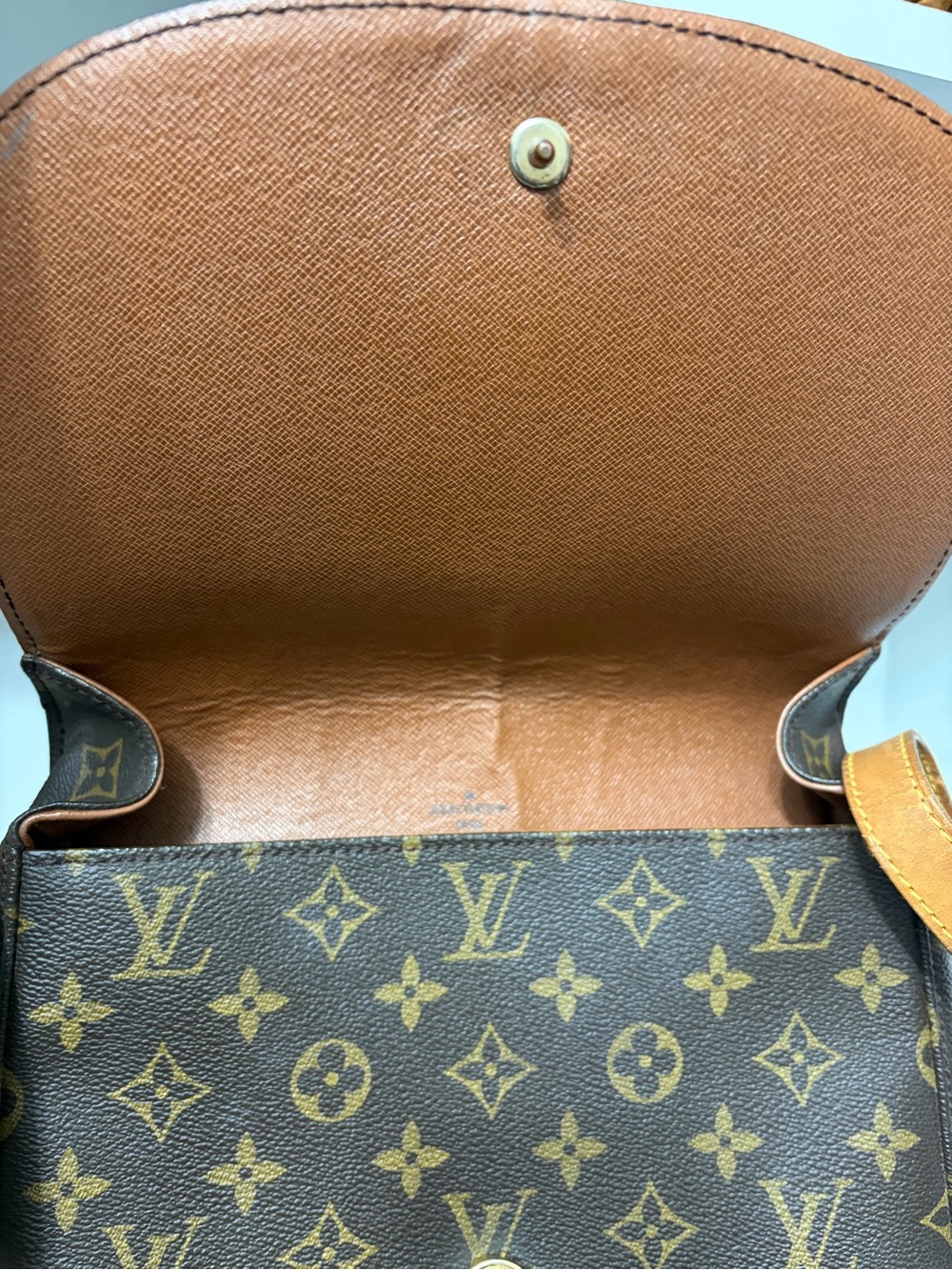 Louis Vuitton Saint Cloud GM Monogram Crossbody Bag - Picture 8 of 16